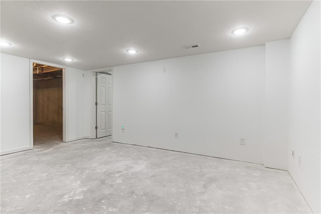 14308 RICHMOND Avenue — photo 29