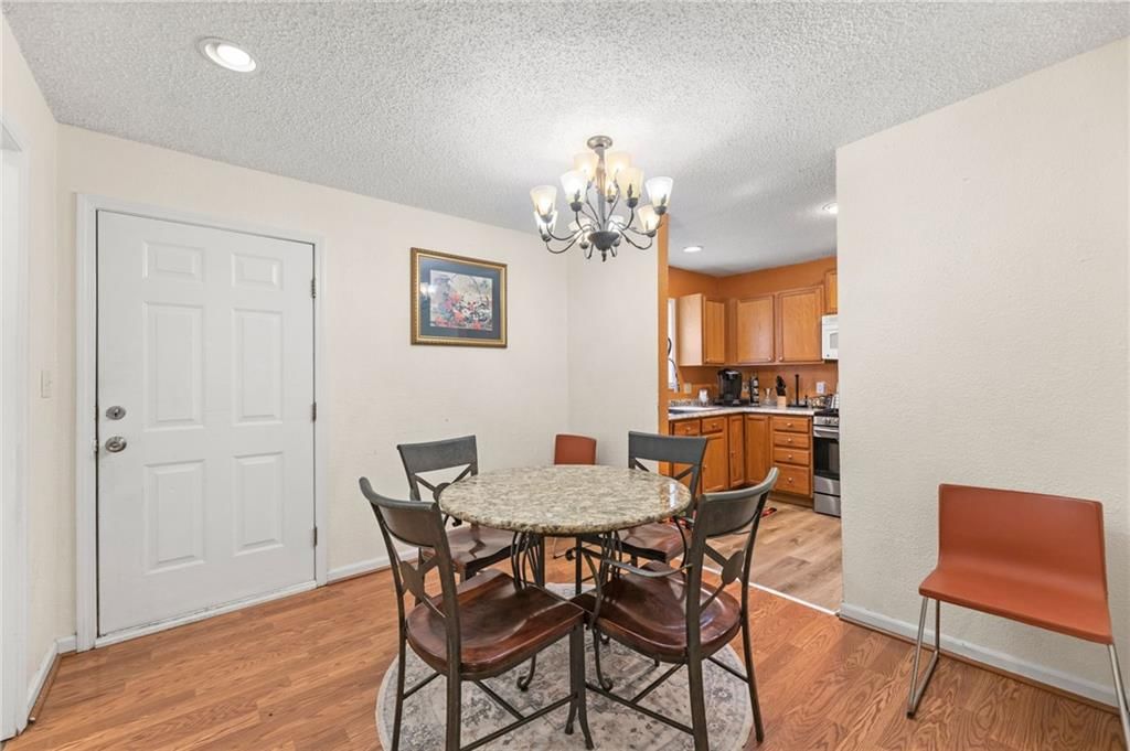 3435 Euclid Avenue — photo 8