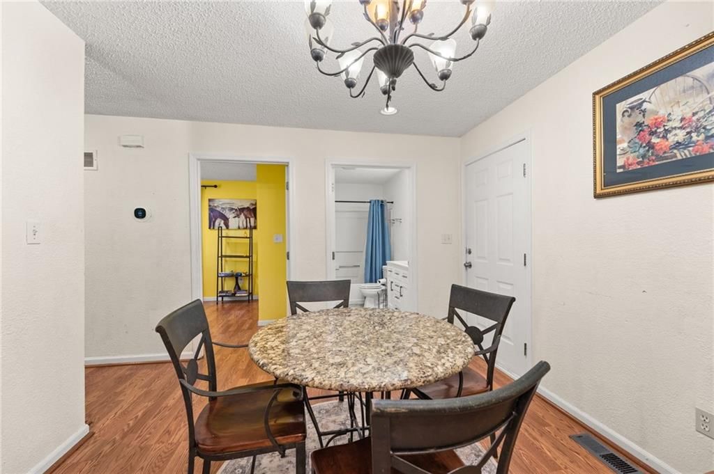 3435 Euclid Avenue — photo 10