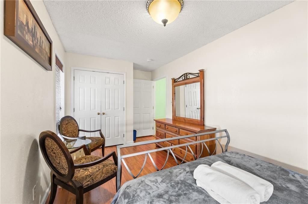 3435 Euclid Avenue — photo 19