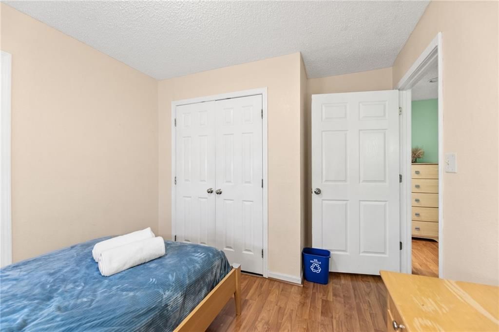 3435 Euclid Avenue — photo 24