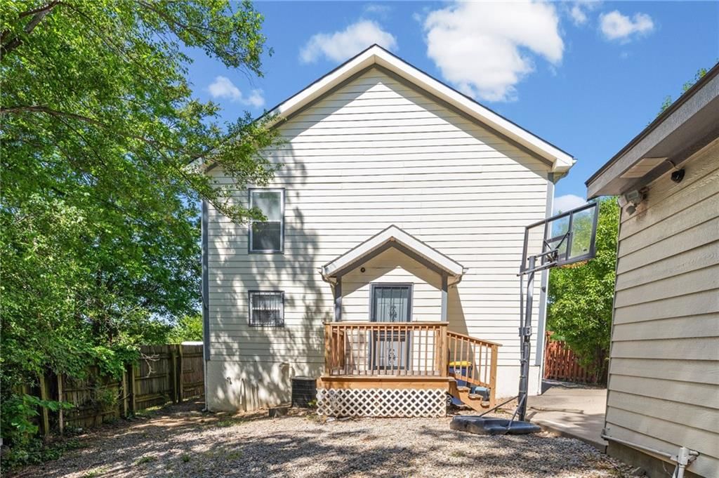 3435 Euclid Avenue — photo 32