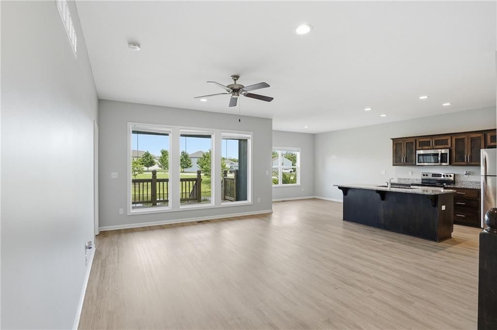 21709 N Ridge Court — photo 9