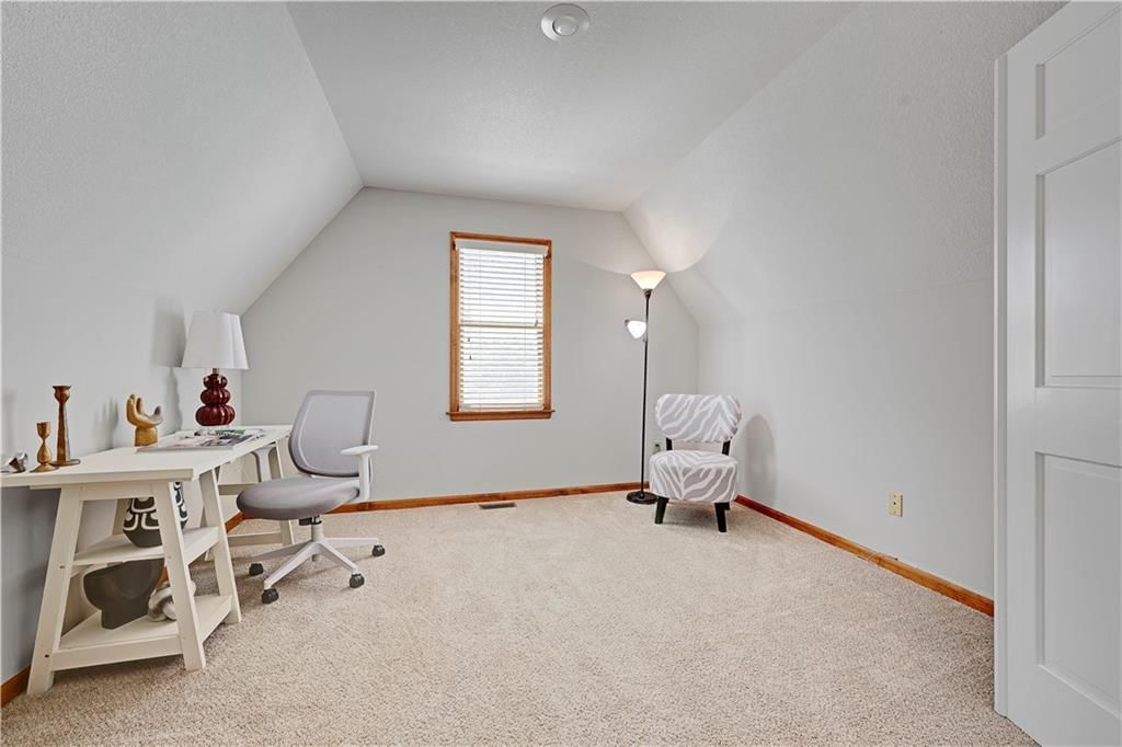 8537 W 145th Terrace — photo 29