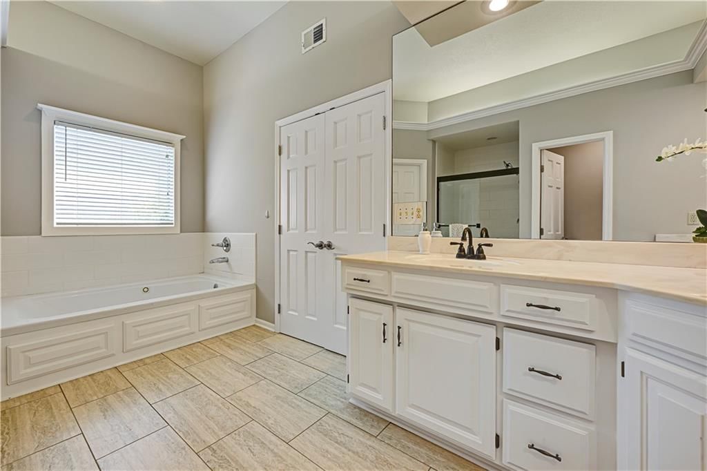 8537 W 145th Terrace — photo 31
