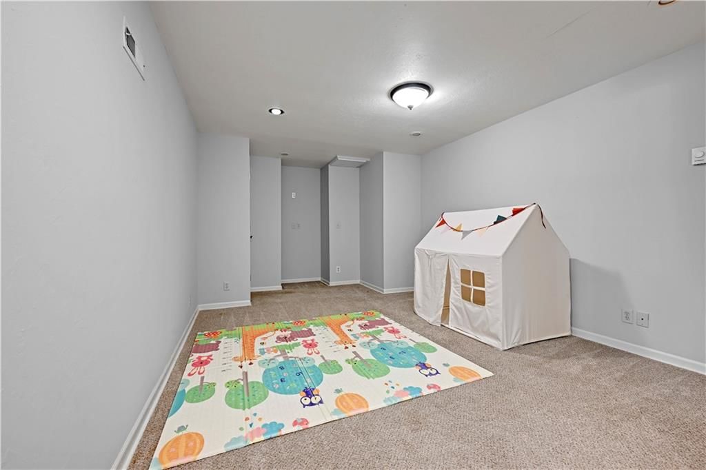 8537 W 145th Terrace — photo 40