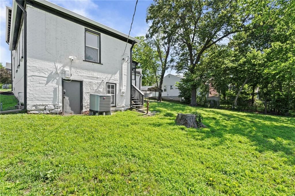 222 W Market Street — photo 33