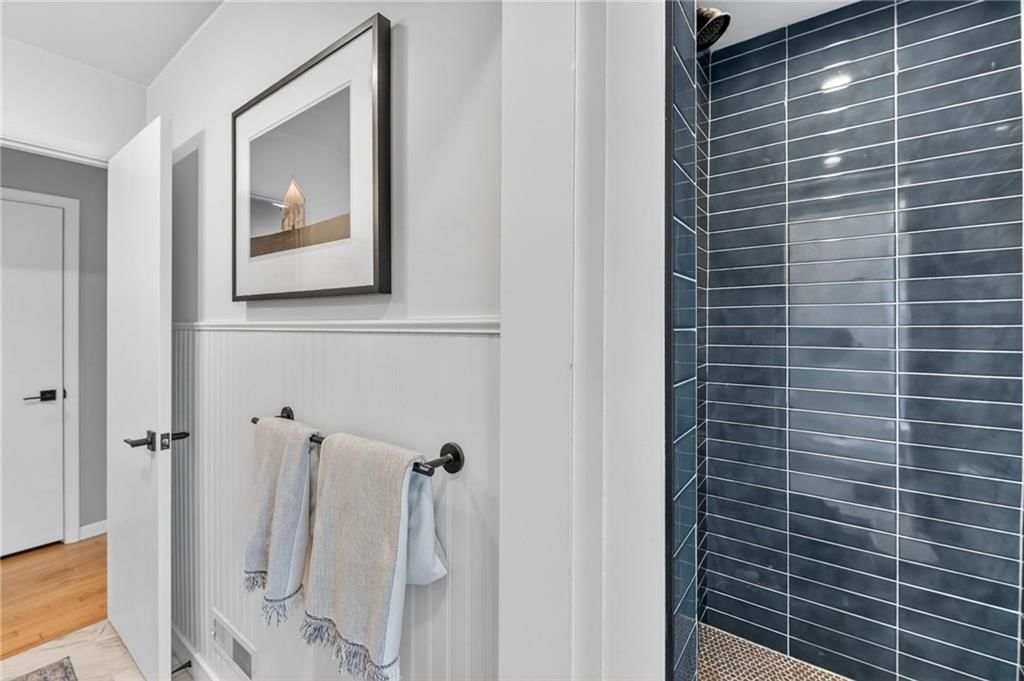 9501 Madison Avenue — photo 21