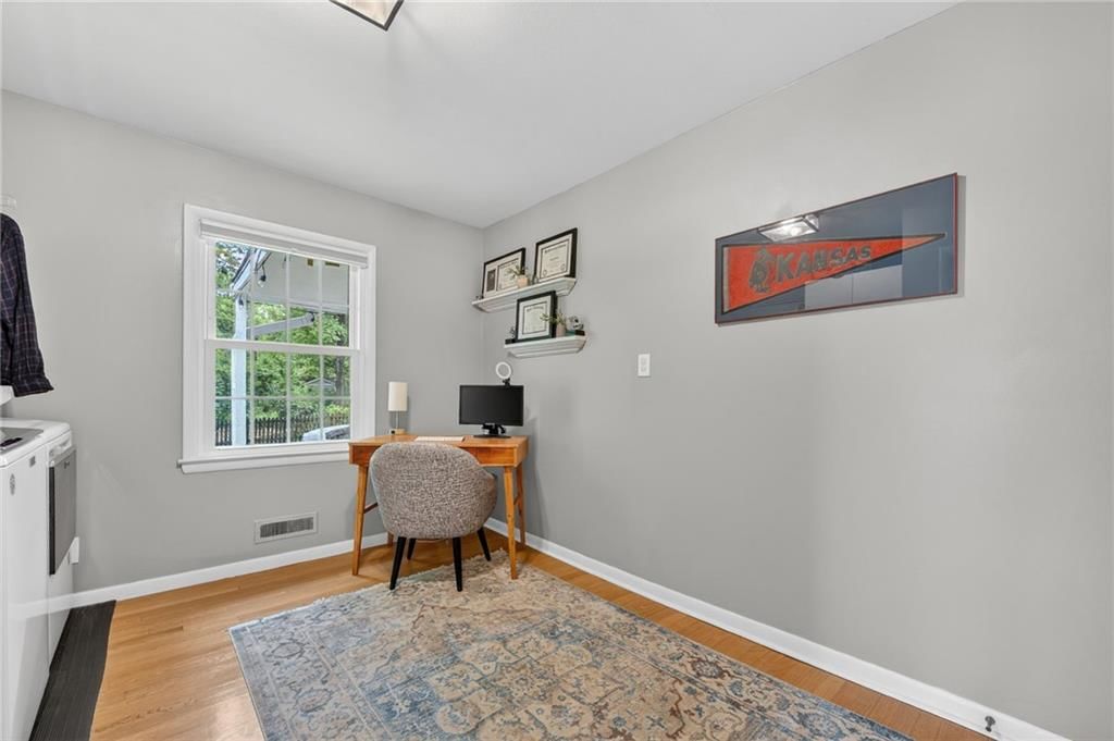 9501 Madison Avenue — photo 25