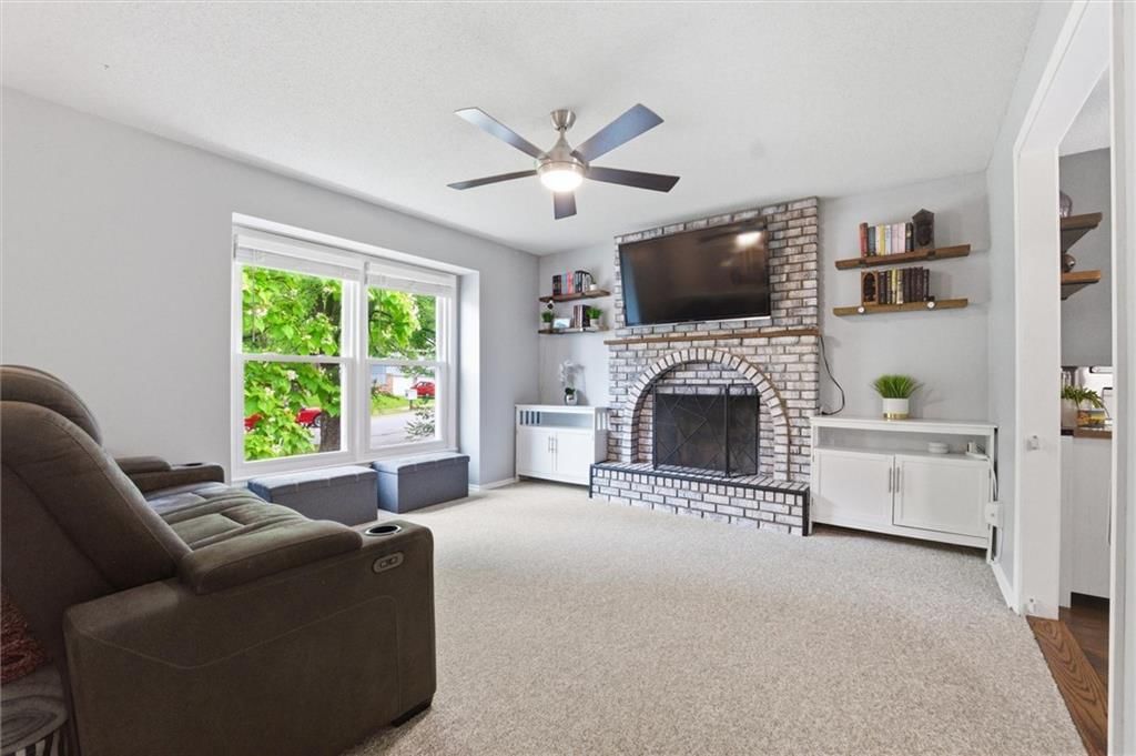 629 SW 36th Terrace — photo 3