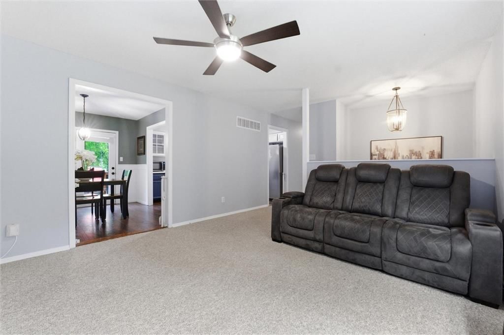 629 SW 36th Terrace — photo 4