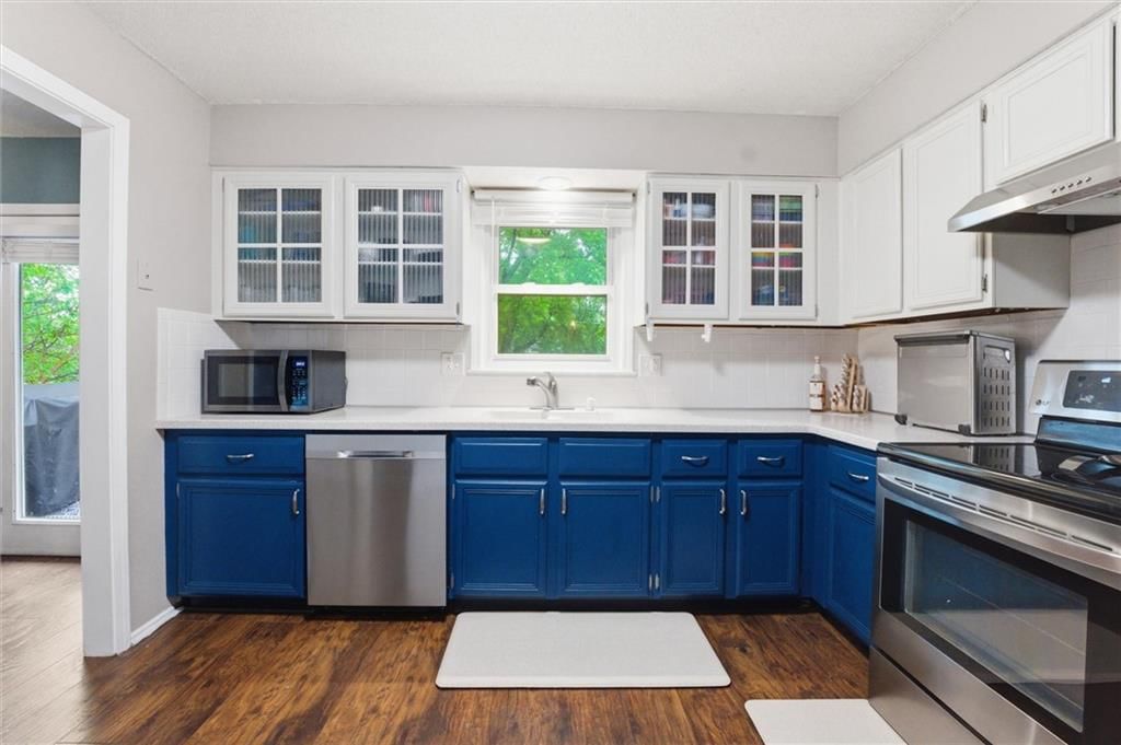 629 SW 36th Terrace — photo 8