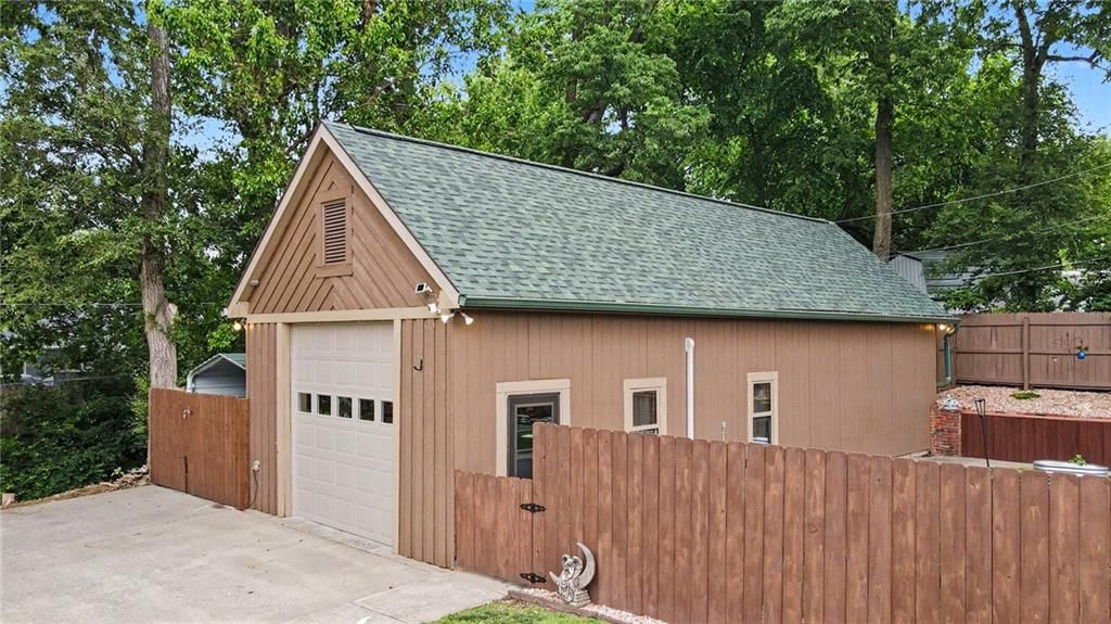1 RIDGELAND Road — photo 46