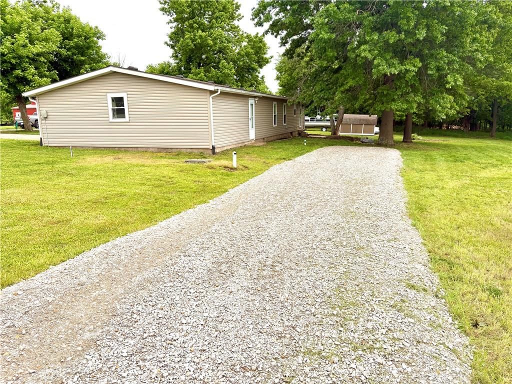 125 Silver Shadow Lane — photo 16
