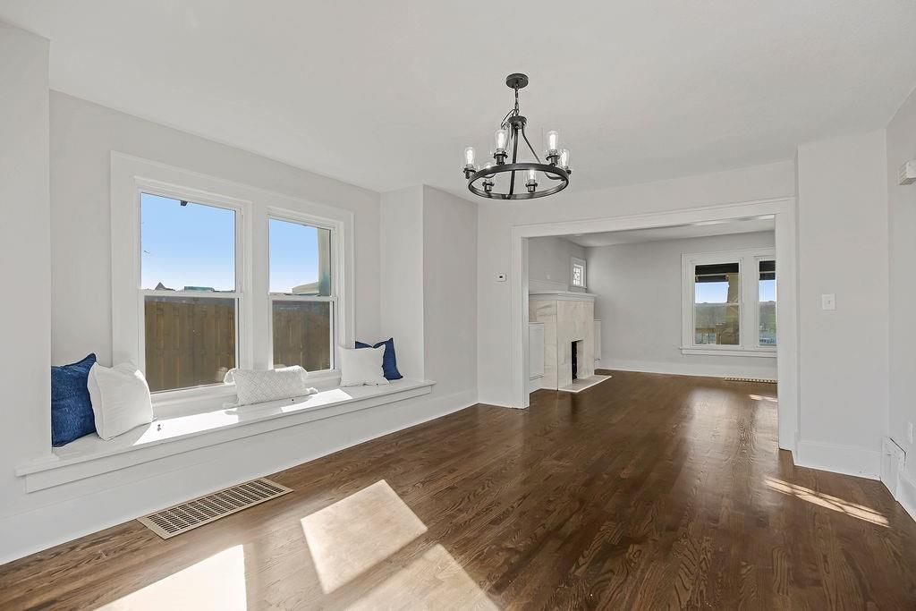 730 W College Street — photo 4