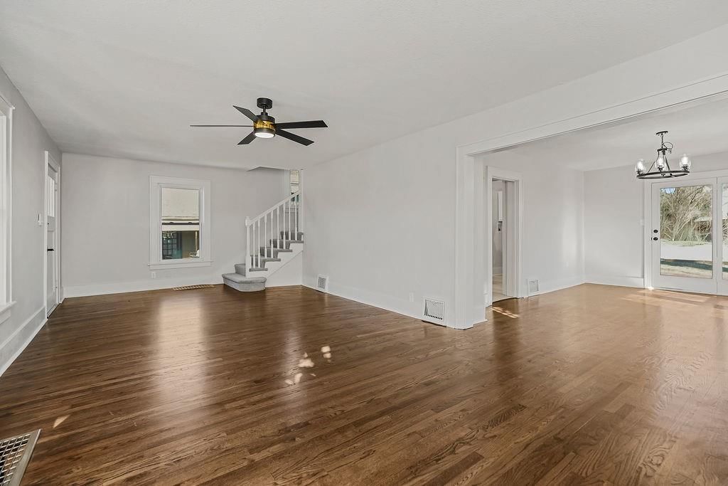 730 W College Street — photo 10