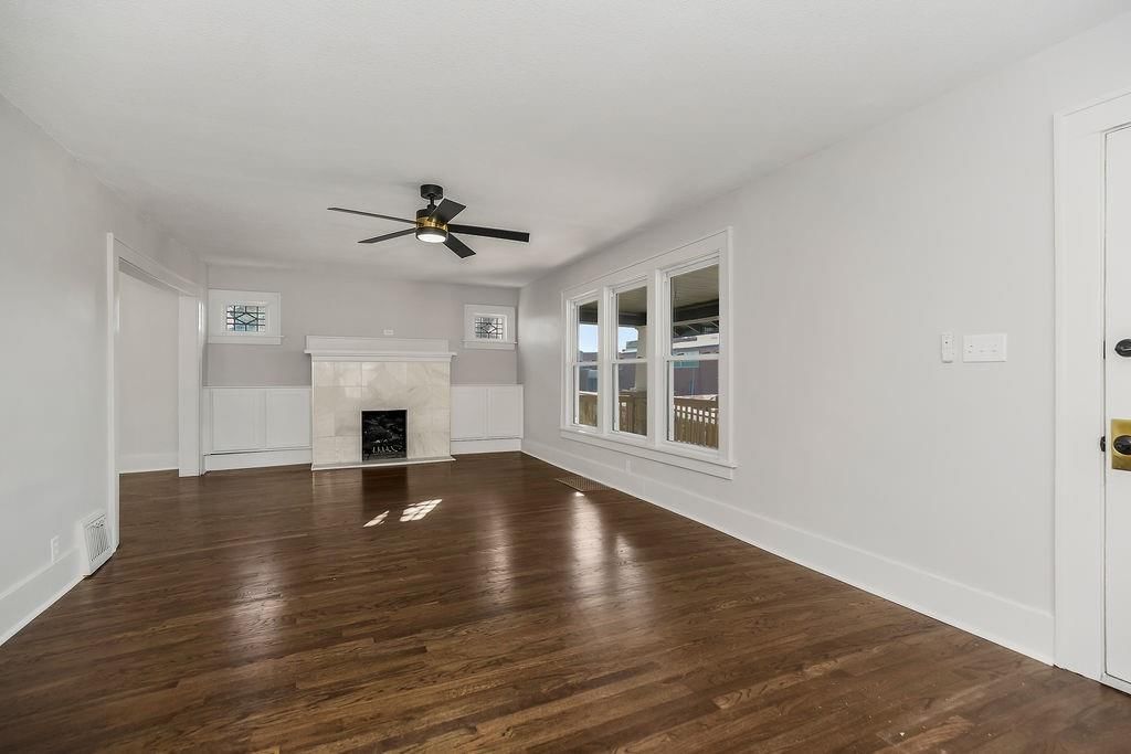 730 W College Street — photo 12