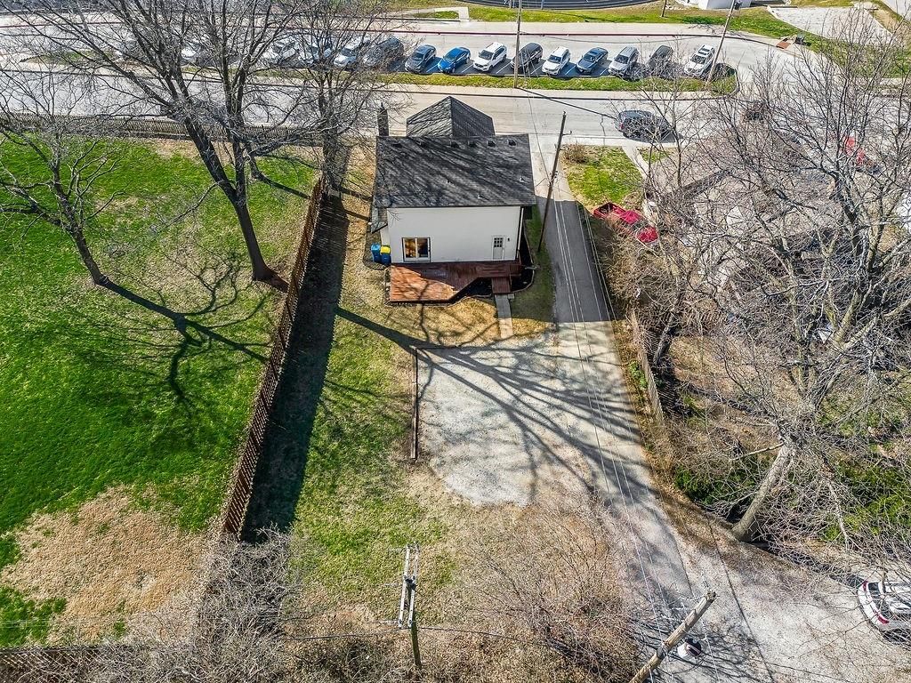 730 W College Street — photo 35