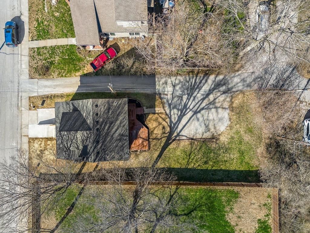 730 W College Street — photo 36