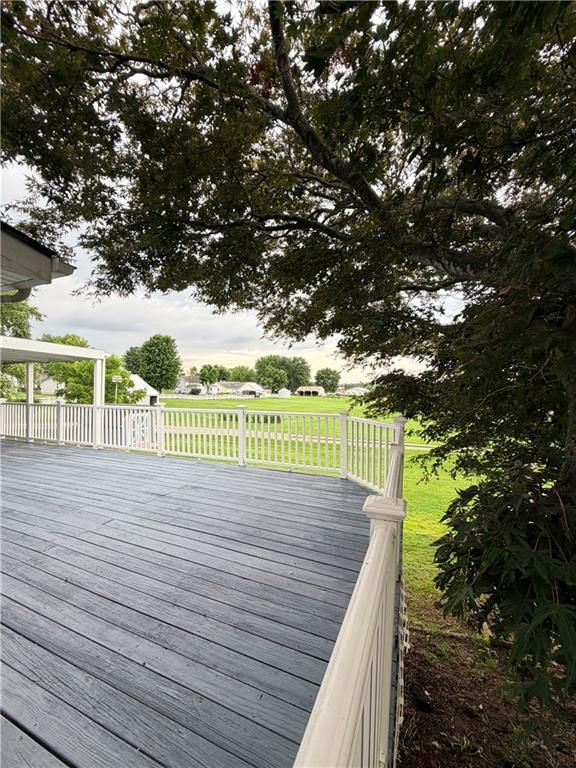 114 E Oak Street — photo 10