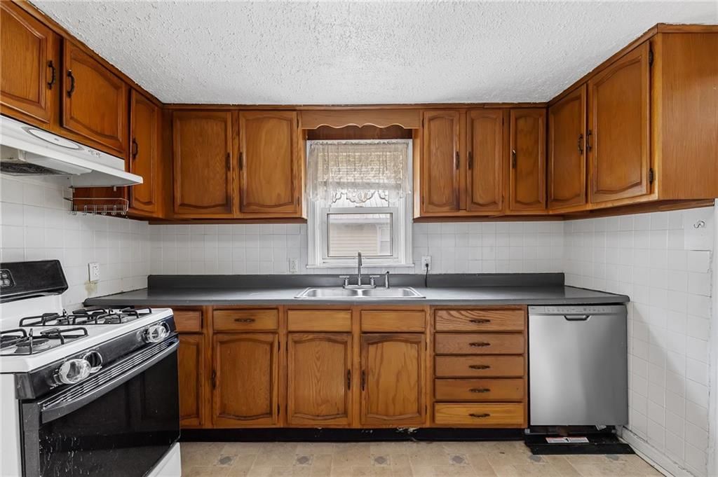 814 E North Main Street — photo 5