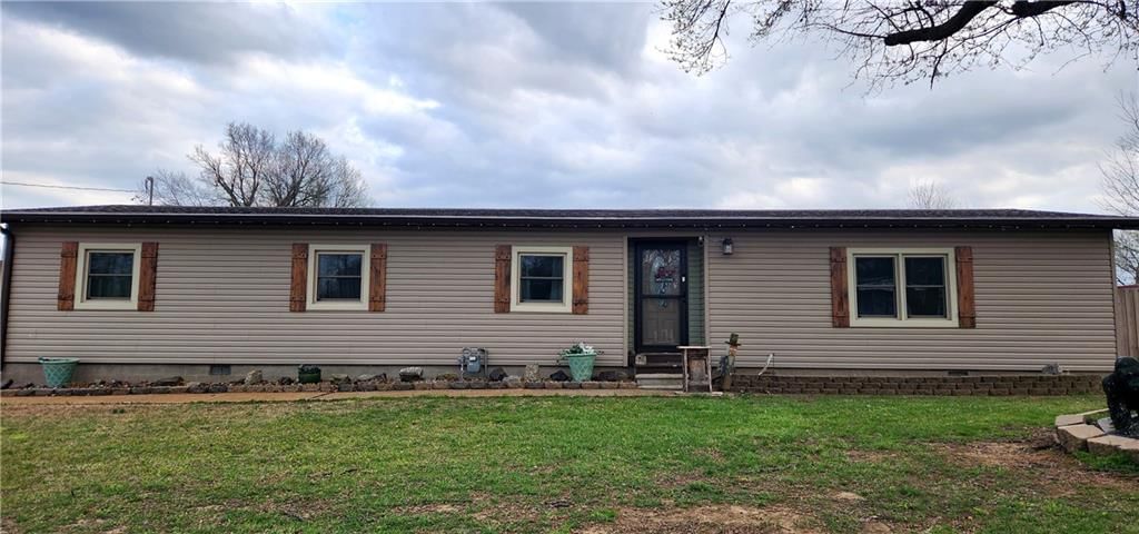 702 W Oak Street — photo 3
