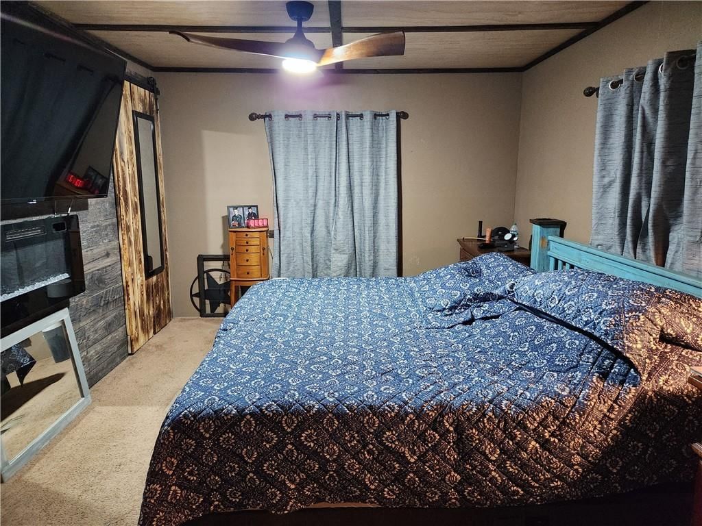 702 W Oak Street — photo 8