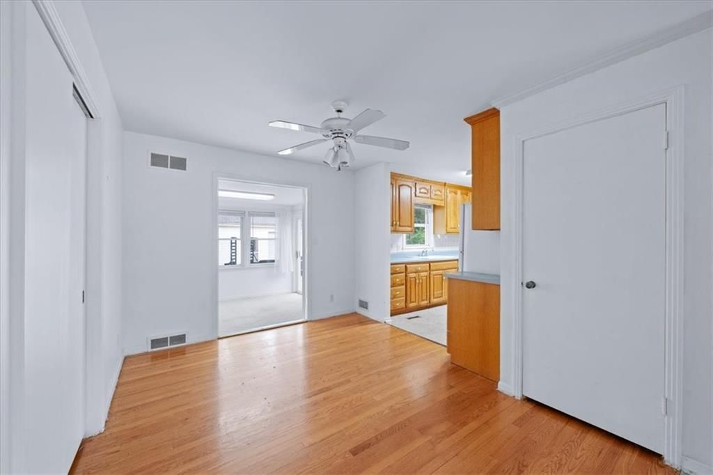 4732 Booth Street — photo 5