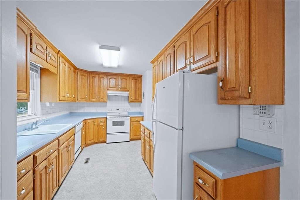 4732 Booth Street — photo 6