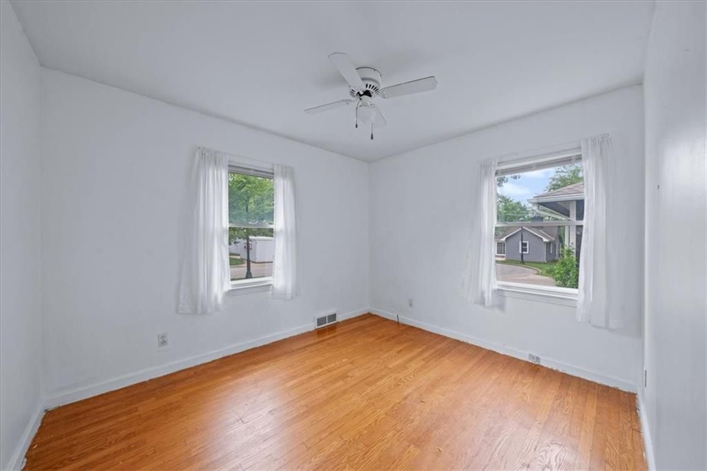 4732 Booth Street — photo 14