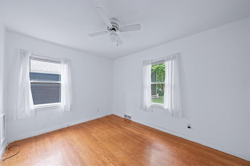 4732 Booth Street — photo 17