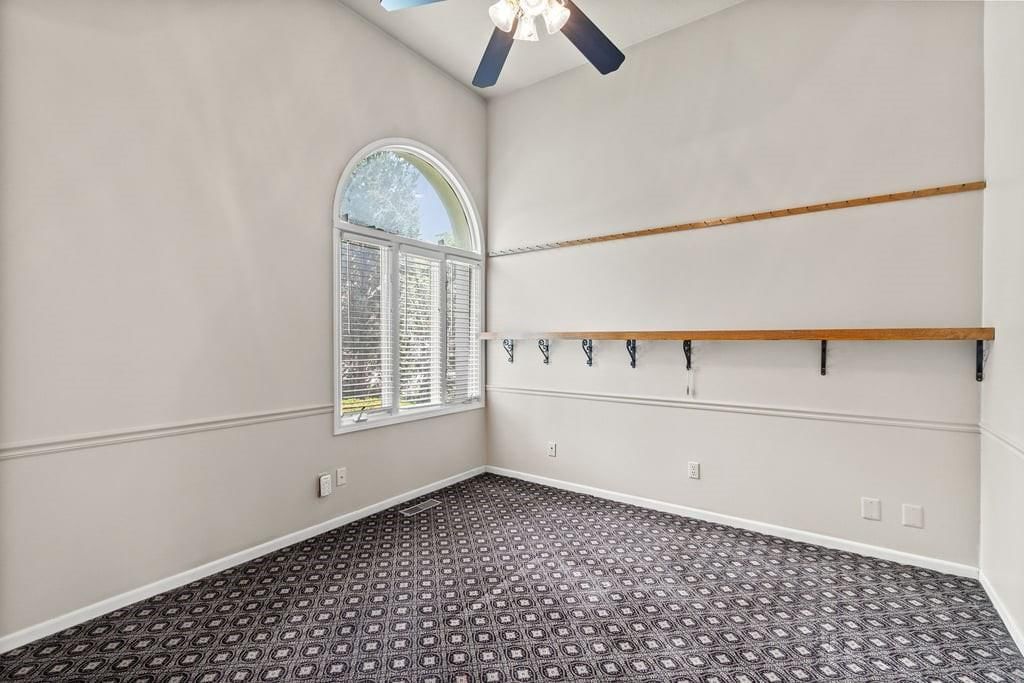 5820 Robinson Lane — photo 17