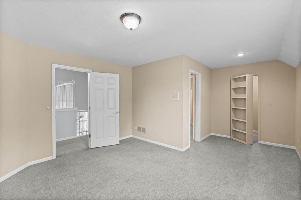 5820 Robinson Lane — photo 26