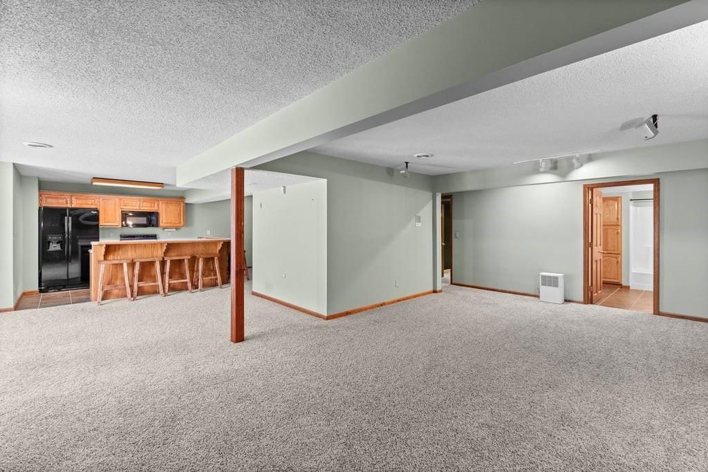 5820 Robinson Lane — photo 34