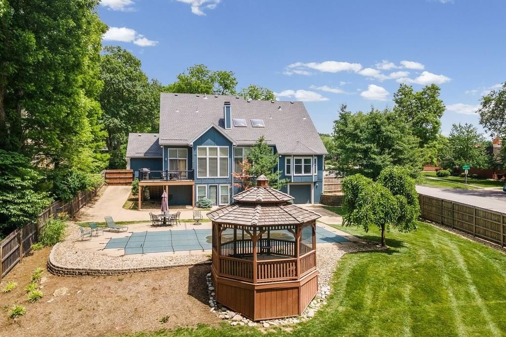 5820 Robinson Lane — photo 49