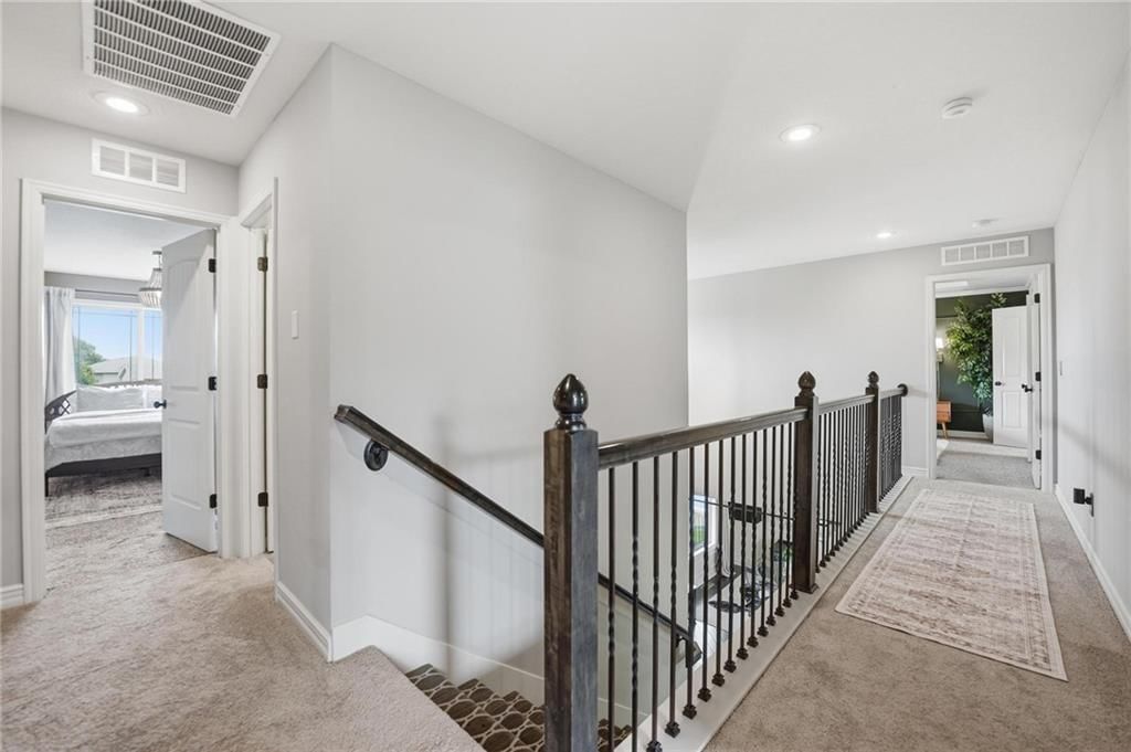 506 SW Lake Side Avenue — photo 30