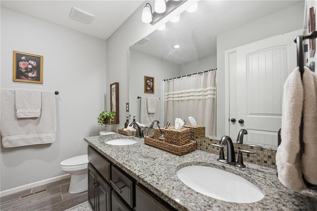 506 SW Lake Side Avenue — photo 33