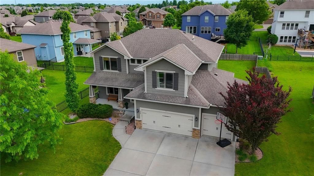 506 SW Lake Side Avenue — photo 50