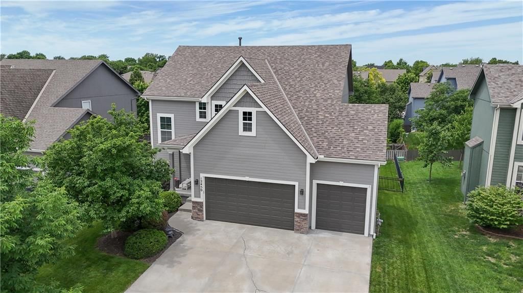 12450 S Crestone Street — photo 2