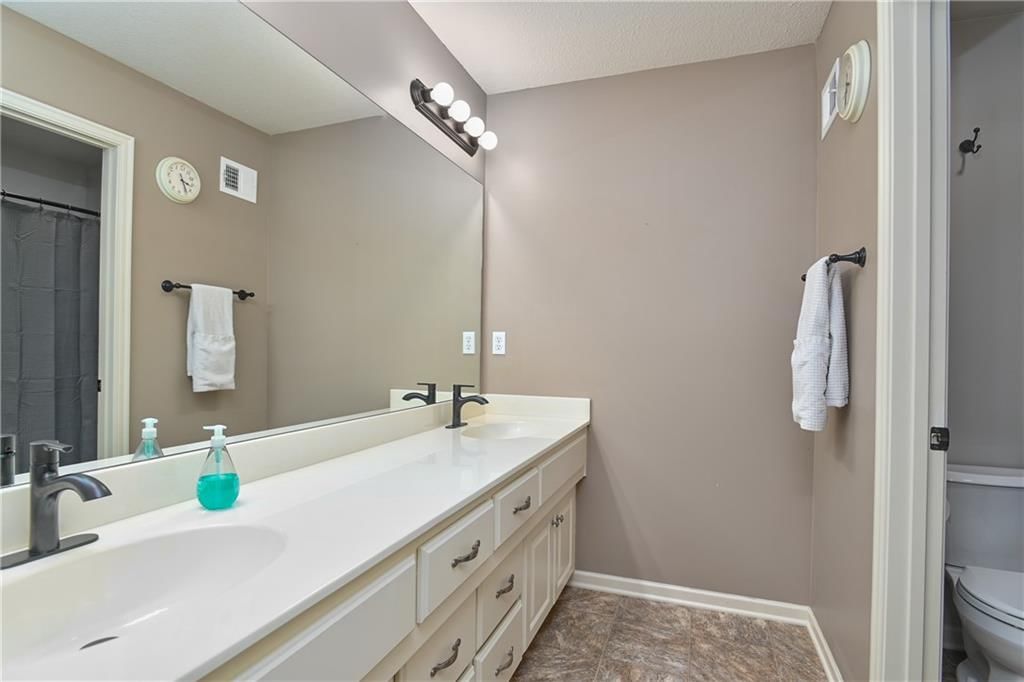 12450 S Crestone Street — photo 36