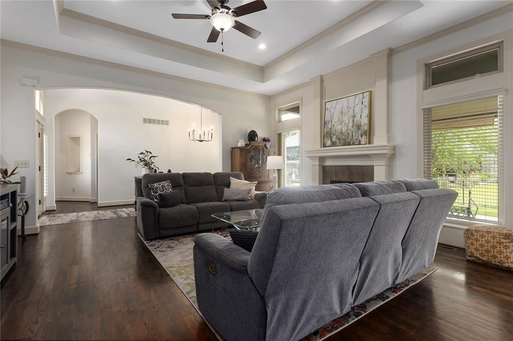 11260 S Whitehall Street — photo 8
