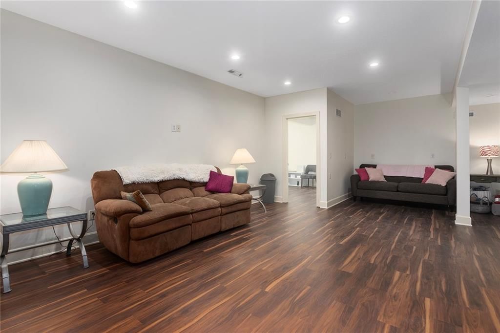 11260 S Whitehall Street — photo 26