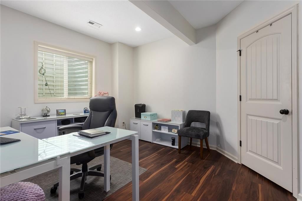 11260 S Whitehall Street — photo 28