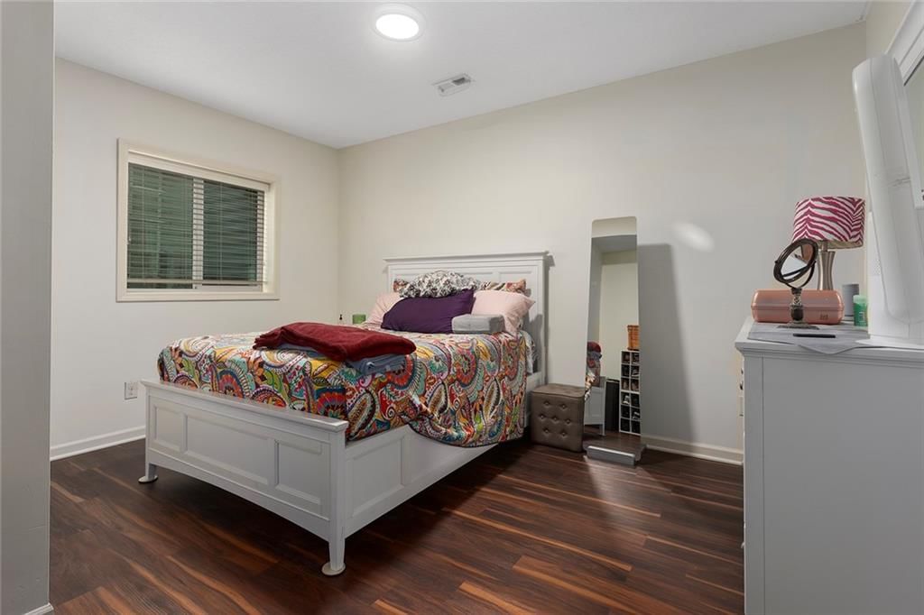 11260 S Whitehall Street — photo 30