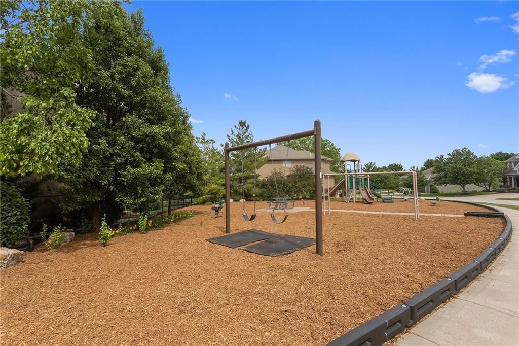 11260 S Whitehall Street — photo 38