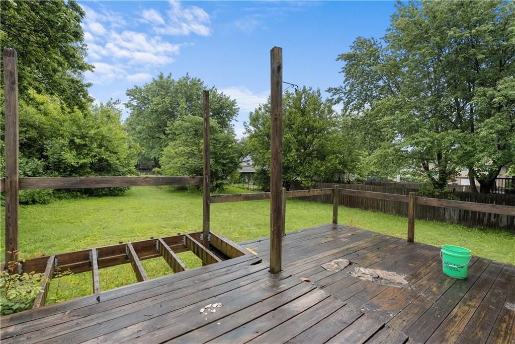 914 SE 7th Street — photo 23