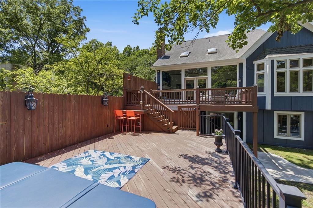 18065 Canterbury Road — photo 10
