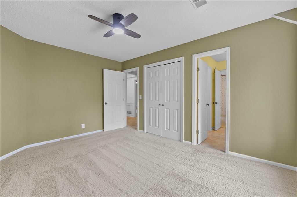 18065 Canterbury Road — photo 42