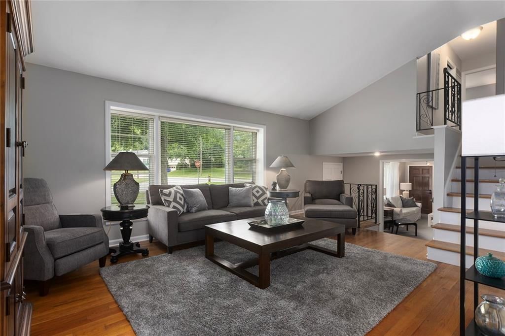 6411 N Highland Avenue — photo 11