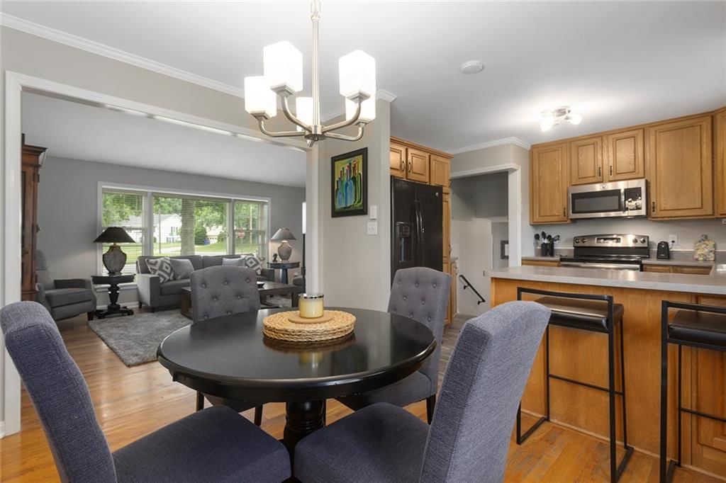 6411 N Highland Avenue — photo 12